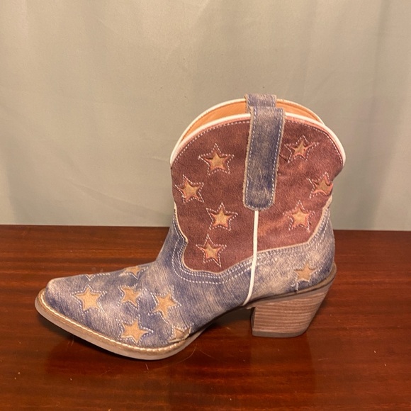 Dingo Women’s Liberty Western Bootie Sip Toe size 7M - Picture 2 of 8